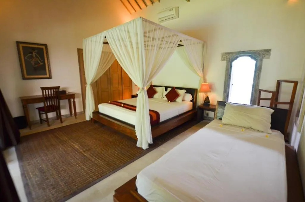 A Cozy 3 Bedrooms Villa With Pool Seminyak