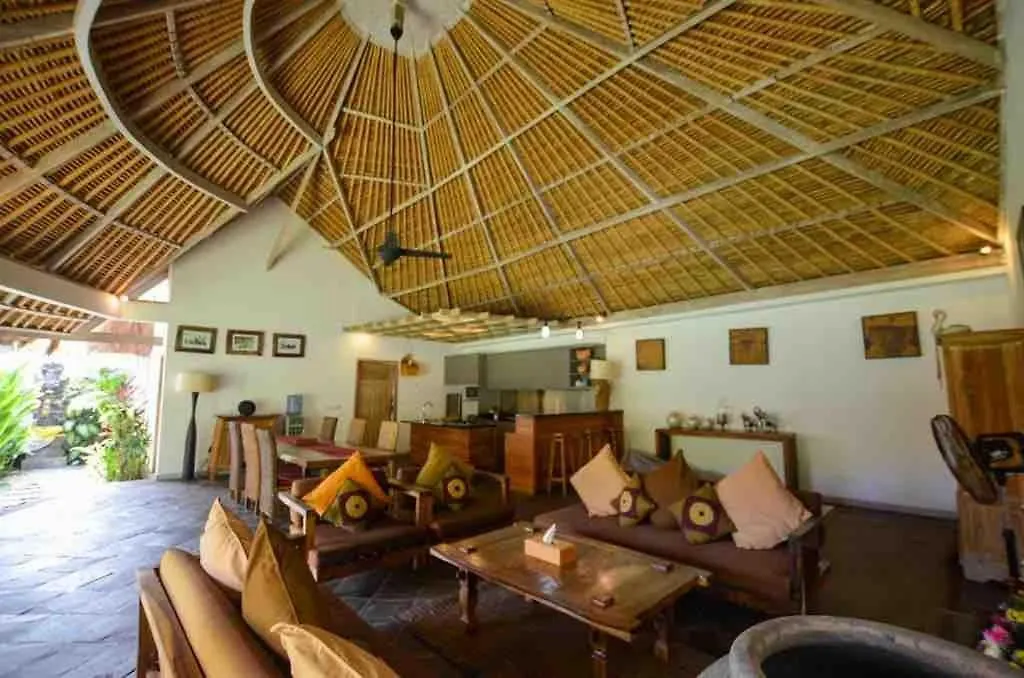 A Cozy 3 Bedrooms Villa With Pool Seminyak